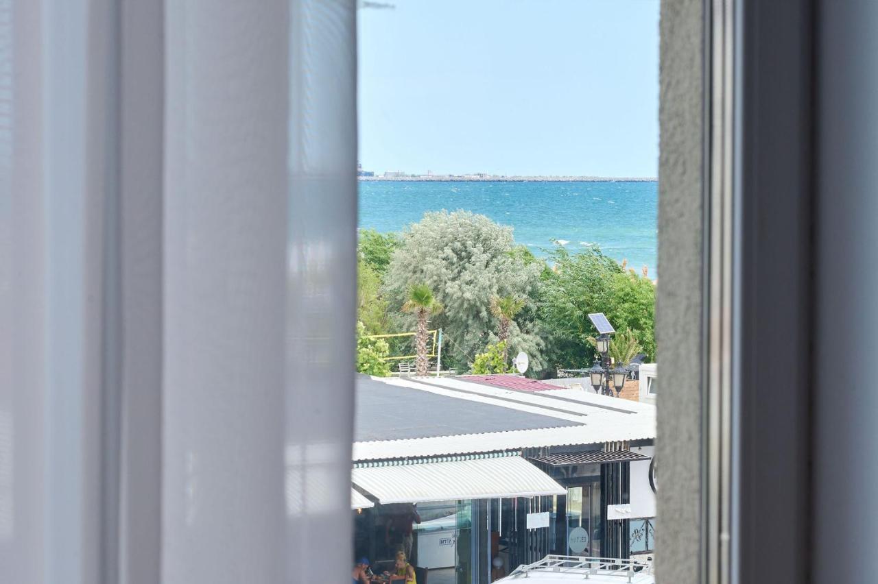 Beachfront 1Br Apartment- Spa N Pools 마마이아 외부 사진