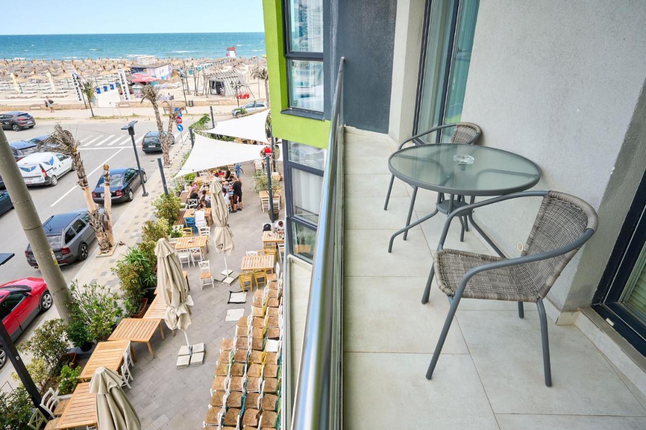 Beachfront 1Br Apartment- Spa N Pools 마마이아 외부 사진