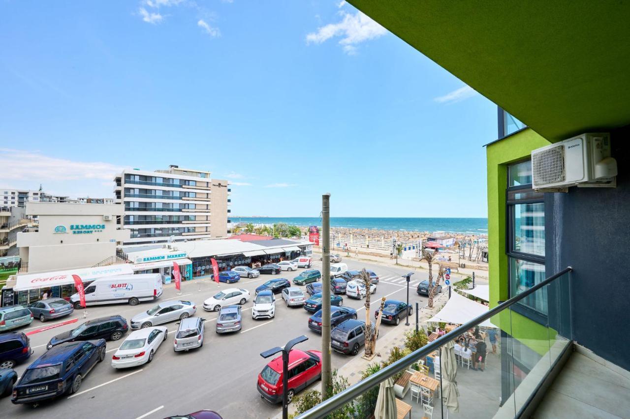 Beachfront 1Br Apartment- Spa N Pools 마마이아 외부 사진
