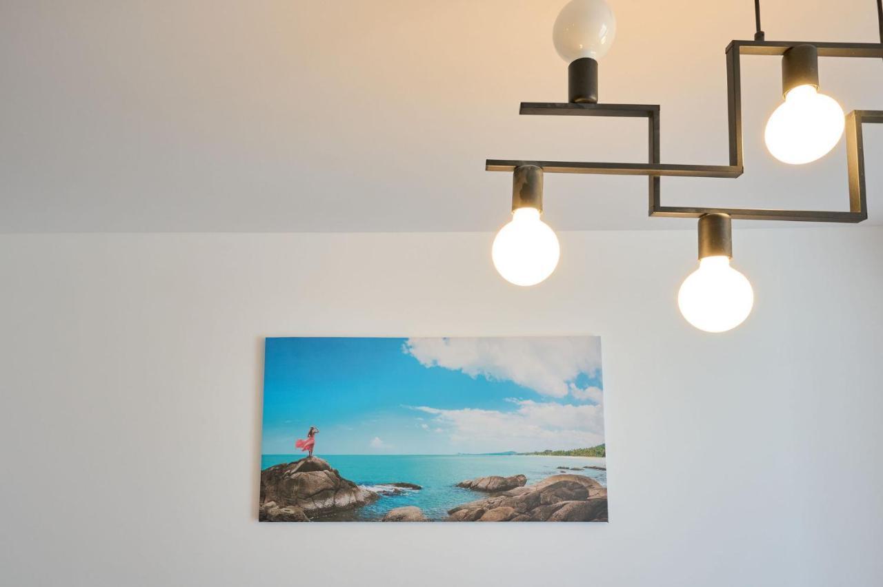 Beachfront 1Br Apartment- Spa N Pools 마마이아 외부 사진