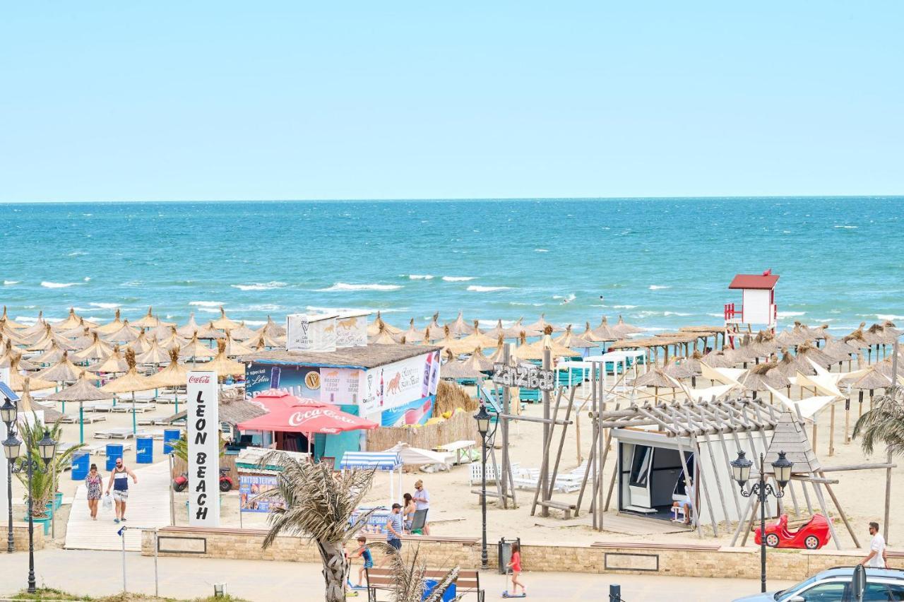 Beachfront 1Br Apartment- Spa N Pools 마마이아 외부 사진
